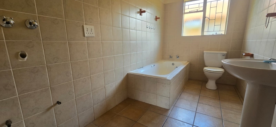 2 Bedroom Property for Sale in Meiringspark Ext 1 North West